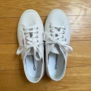 NWOT Superga Women's 2750 Cotu Classic Sneaker size 38